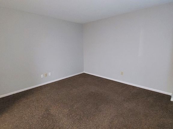 4th image of 220 E Lane Ave #7b4b29c02