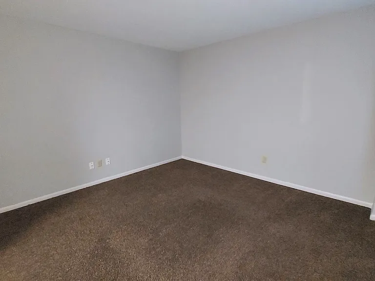 220 E. Lane Ave. — Photo 5