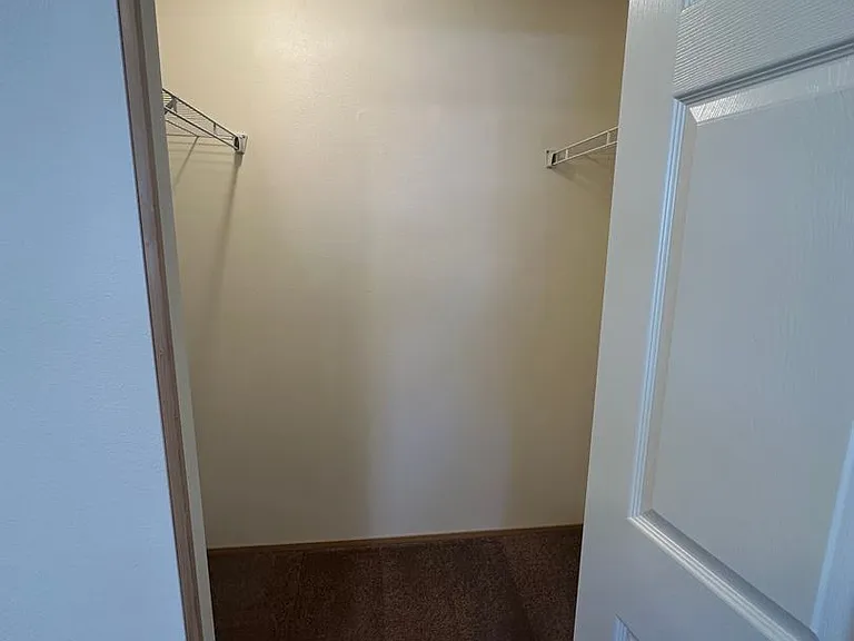Willow Glen Apartments — Photo 2