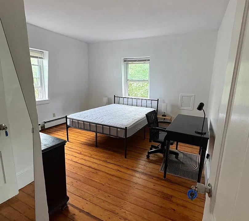 2 East St #3