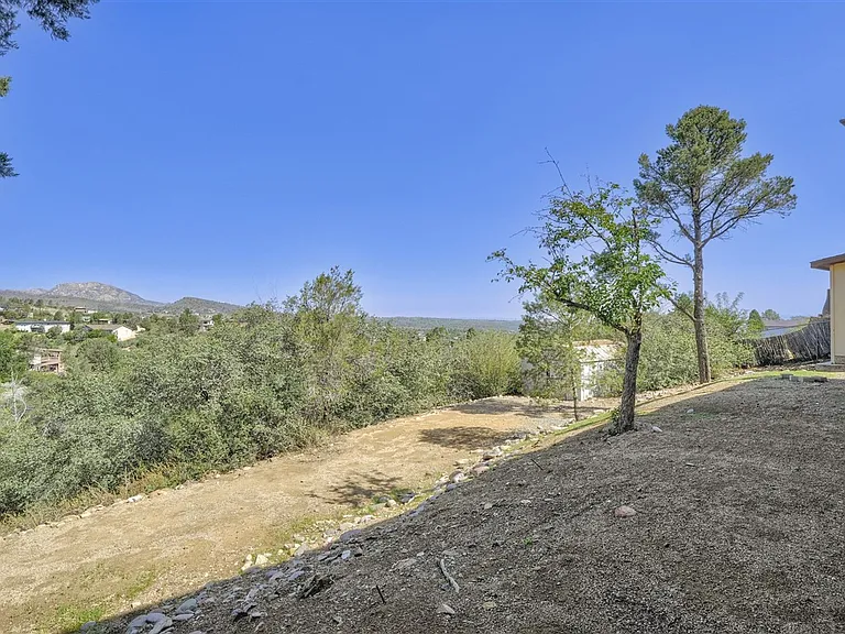 2270 Sandia Dr — Photo 36
