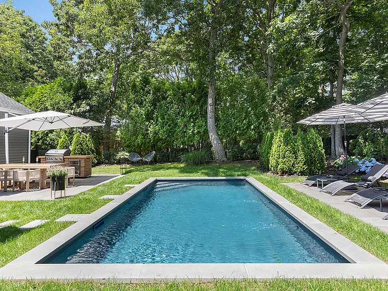 66 Knoll Rd — Photo 5