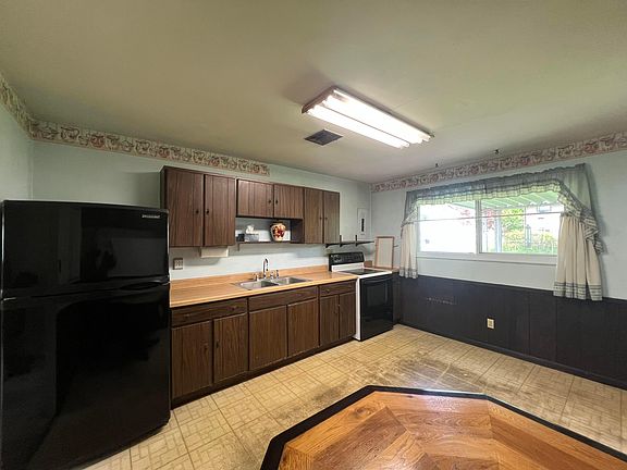 4th image of 5168 Mapleridge Dr