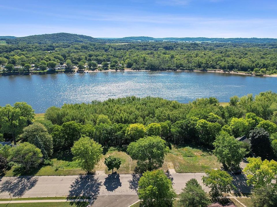 1116 Water Street UNIT 4, Sauk City, WI 53583 MLS 1963497 Zillow