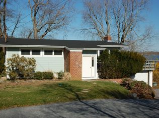 18 Merkel Ln, Shelter Island, NY 11964