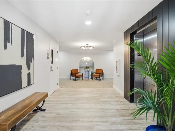 9 Joseph N Zenga Jr Blvd #109, East Greenwich, RI 02818