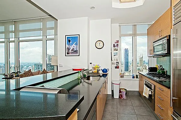 Rented by RSNY Realty | media 18