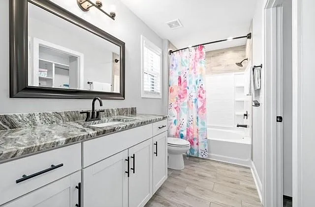 1543 Amblewood Way — Photo 32