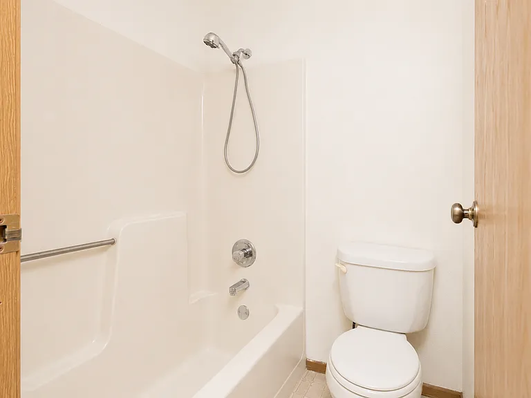 315 4th Ave S #303 — Photo 9