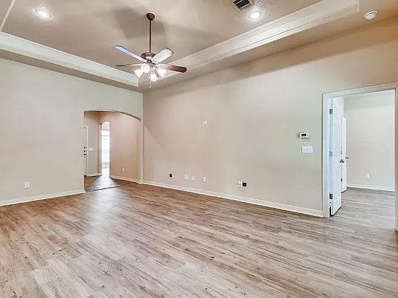 4th image of 3054 Pine Valley Dr #3054