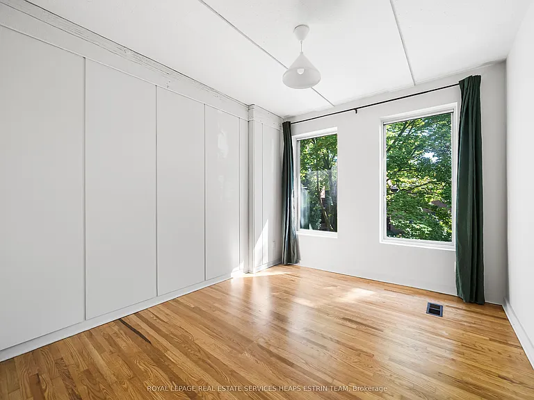 54 Rathnelly Ave — Photo 32