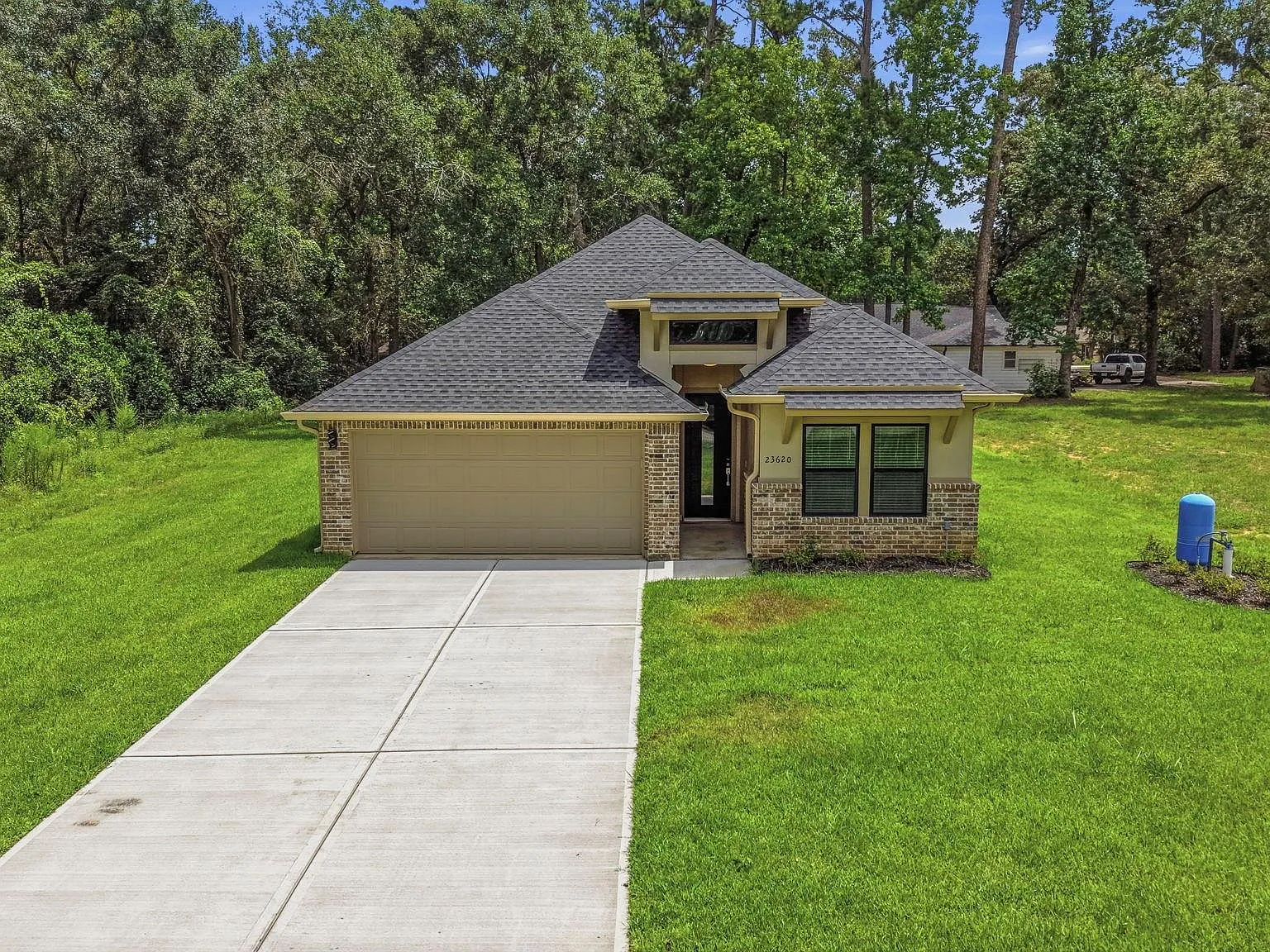 4 bed, 3.0 bath, 1975 sqft, $2,850 — Photo 4