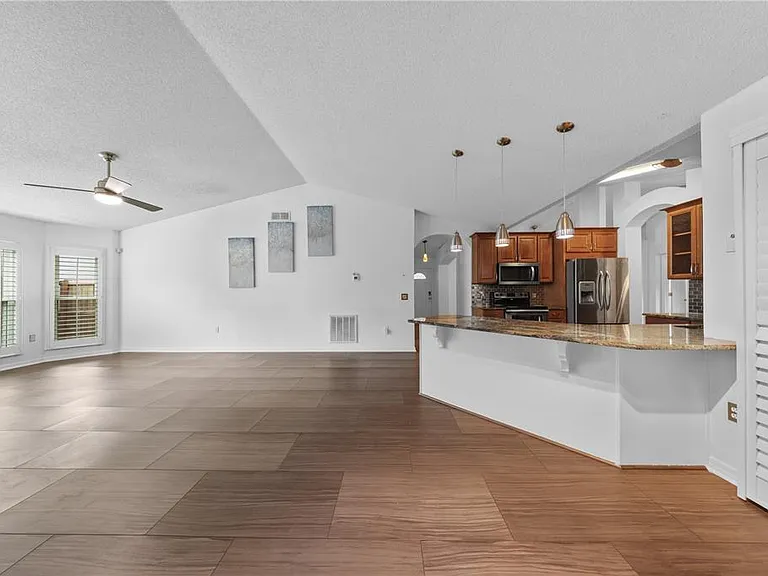 308 Silver Pine Dr — Photo 11