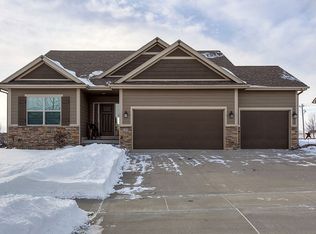 705 NE 55th St, Ankeny, IA 50021