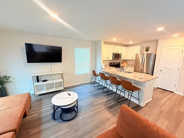 172 Harvest Gold Dr — Photo 3