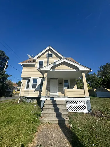 3575 E 105th St Photo 1