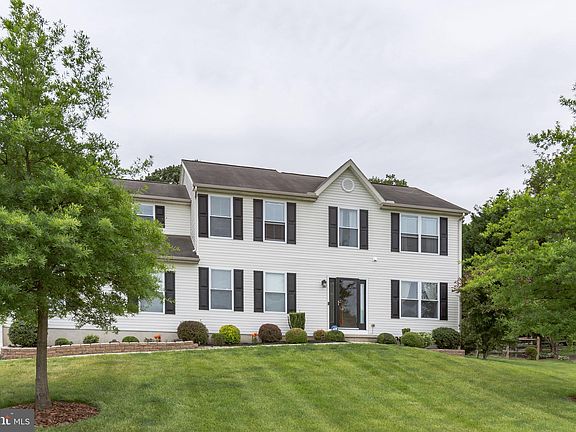 2nd image of 542 Red Fox Cir S