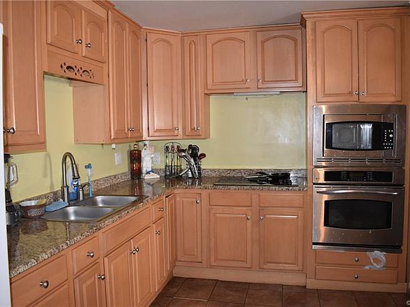 4th image of 3900 Walmsley Blvd