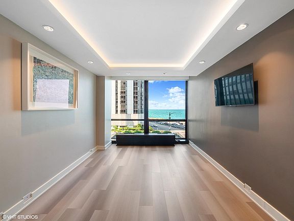 5th image of 900 N Lake Shore Dr APT 509