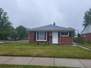 26576 Arlington St, Roseville, MI 48066