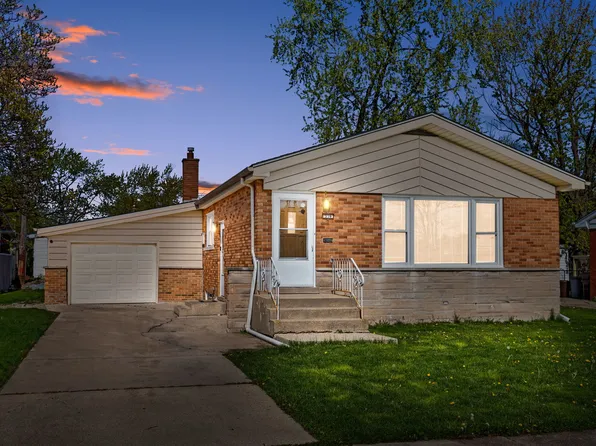 316 N Arquilla Dr, Chicago Heights, IL 60411