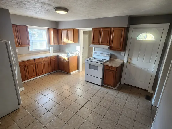 445 W Carpenter St, Springfield, IL 62702