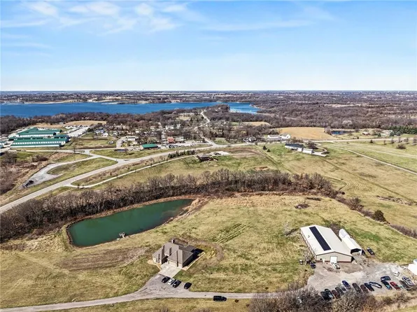 18401 Ssr Hwy W, Smithville, MO 64089