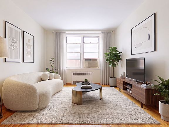 4th image of 2553 E 7th St APT 2F