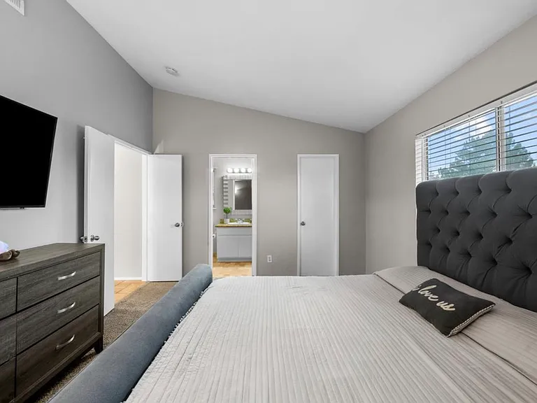 44644 Stillwater Dr — Photo 16