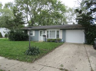 118 Grow Ln, Streamwood, IL 60107