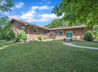 722 Clarendon Rd, Quincy, MI 49082