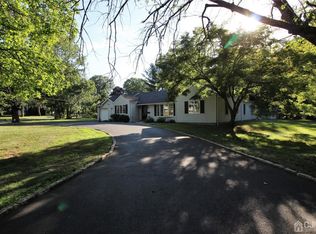 26 Homestead Rd, Edison, NJ 08820