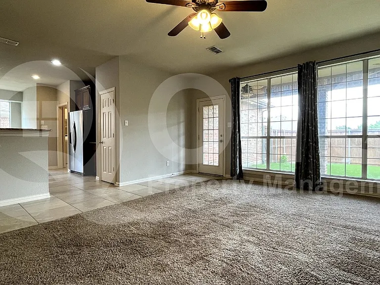 6798 Lee Meadow Dr — Photo 5