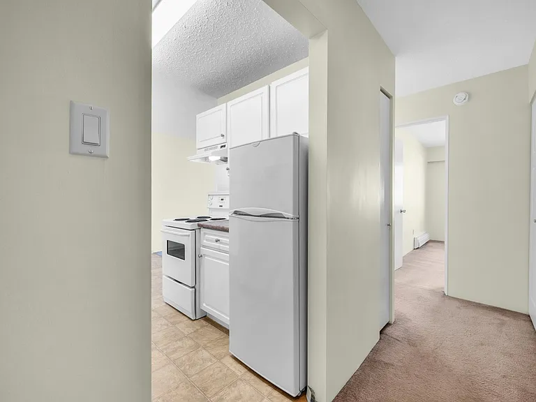 5130 Irving St — Photo 12