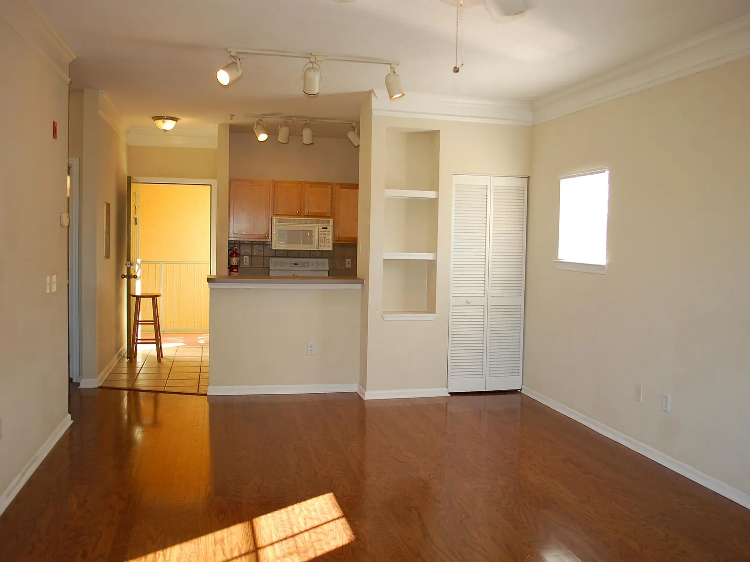 1 bed, 772 sqft, $1,475 — Photo 3