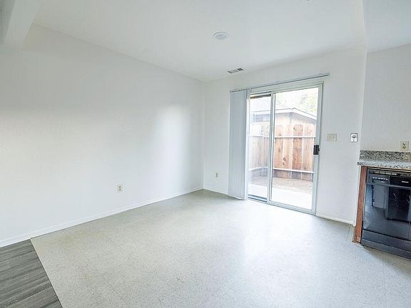 5th image of 1985 Ponderosa Dr #2