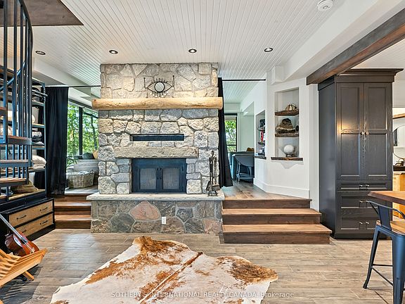 3rd image of 1023 McCabe Rd