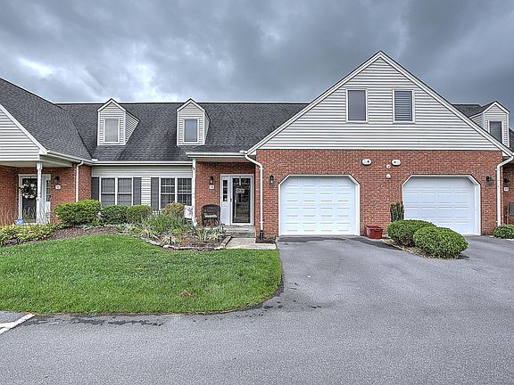 2nd image of 1725 Lakeview Dr #58