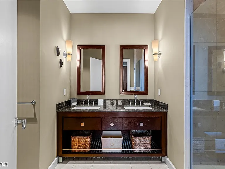 2700 Las Vegas Blvd S #4304 — Photo 35
