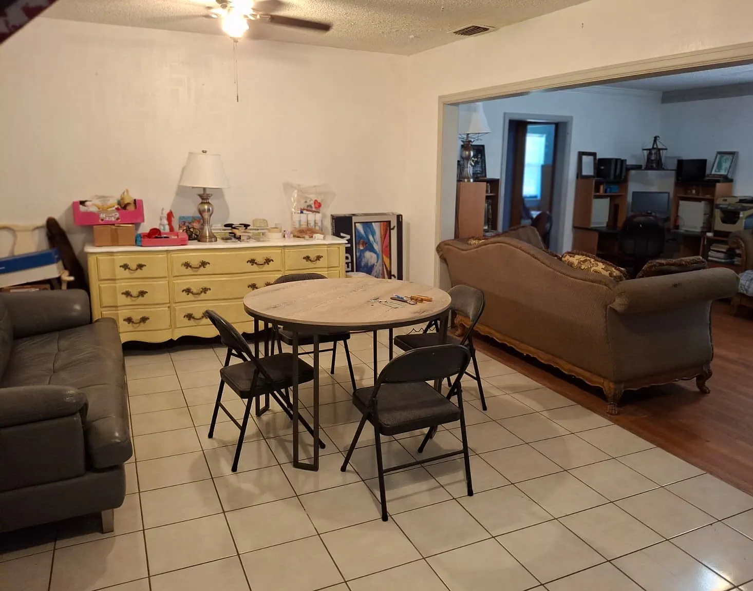 3 bed, 2300 sqft, $6,200 — Photo 4