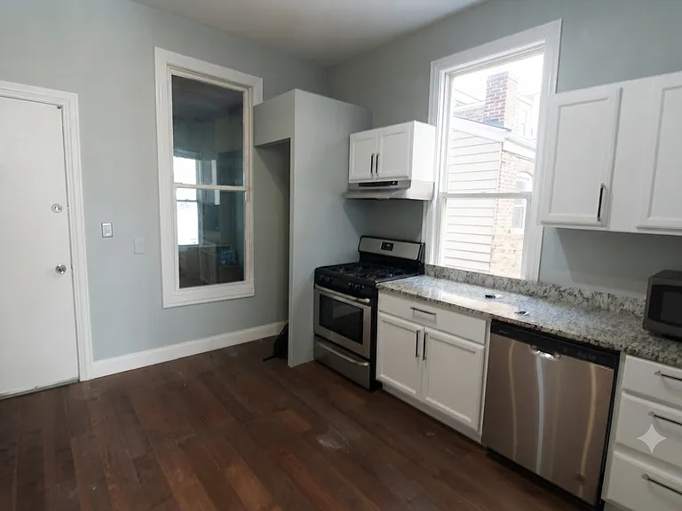1317 N Campbell Ave #1 — Photo 4