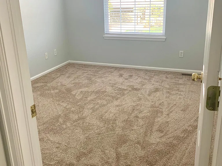 9277 Melborne Ct — Photo 21