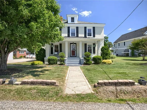 1610 Back Creek Rd, Seaford, VA 23696