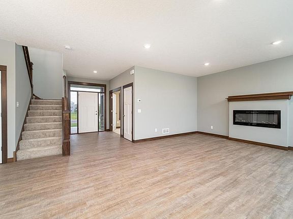 4th image of 1079 168th Ave NW