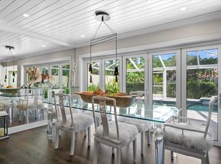 2272 Las Casitas Dr, Wellington, FL 33414