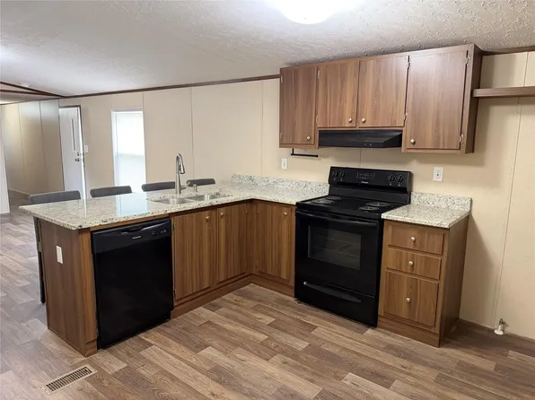 152 Wellington, Livingston, TX 77351