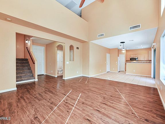 4th image of 2621 E Waterview Ct