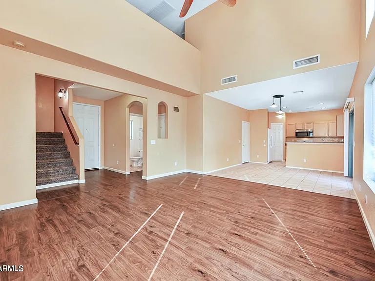 2621 E Waterview Ct — Photo 4