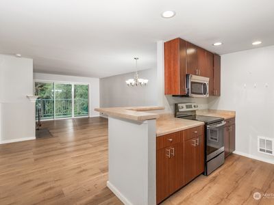 16101 Bothell Everett Hwy #E106, Mill Creek, WA, 98012