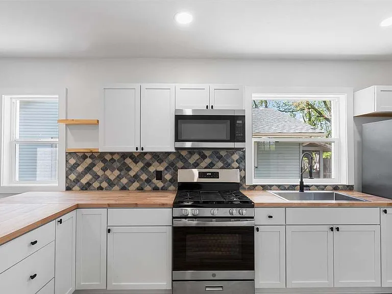 182 S Shore Dr — Photo 13